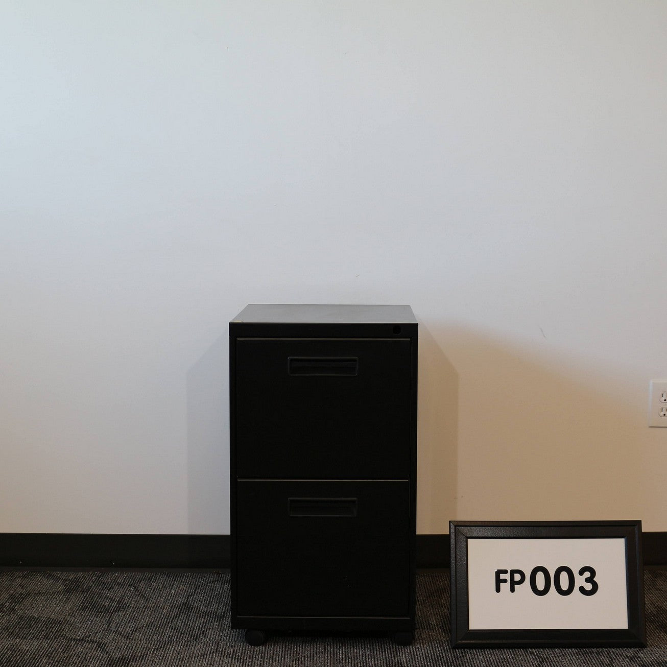 HERMAN MILLER Mobile FF Ped Black metal 16" x 29" x 19.5"