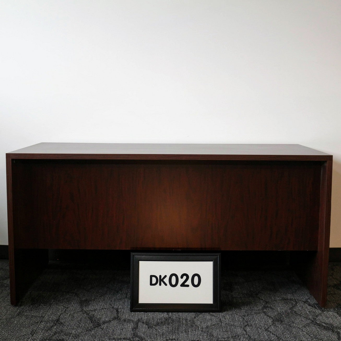 GLOBAL Furniture Straight edge Desk Cherry w/ double BF and 3/4 Modesty 60" x 30" x 30"