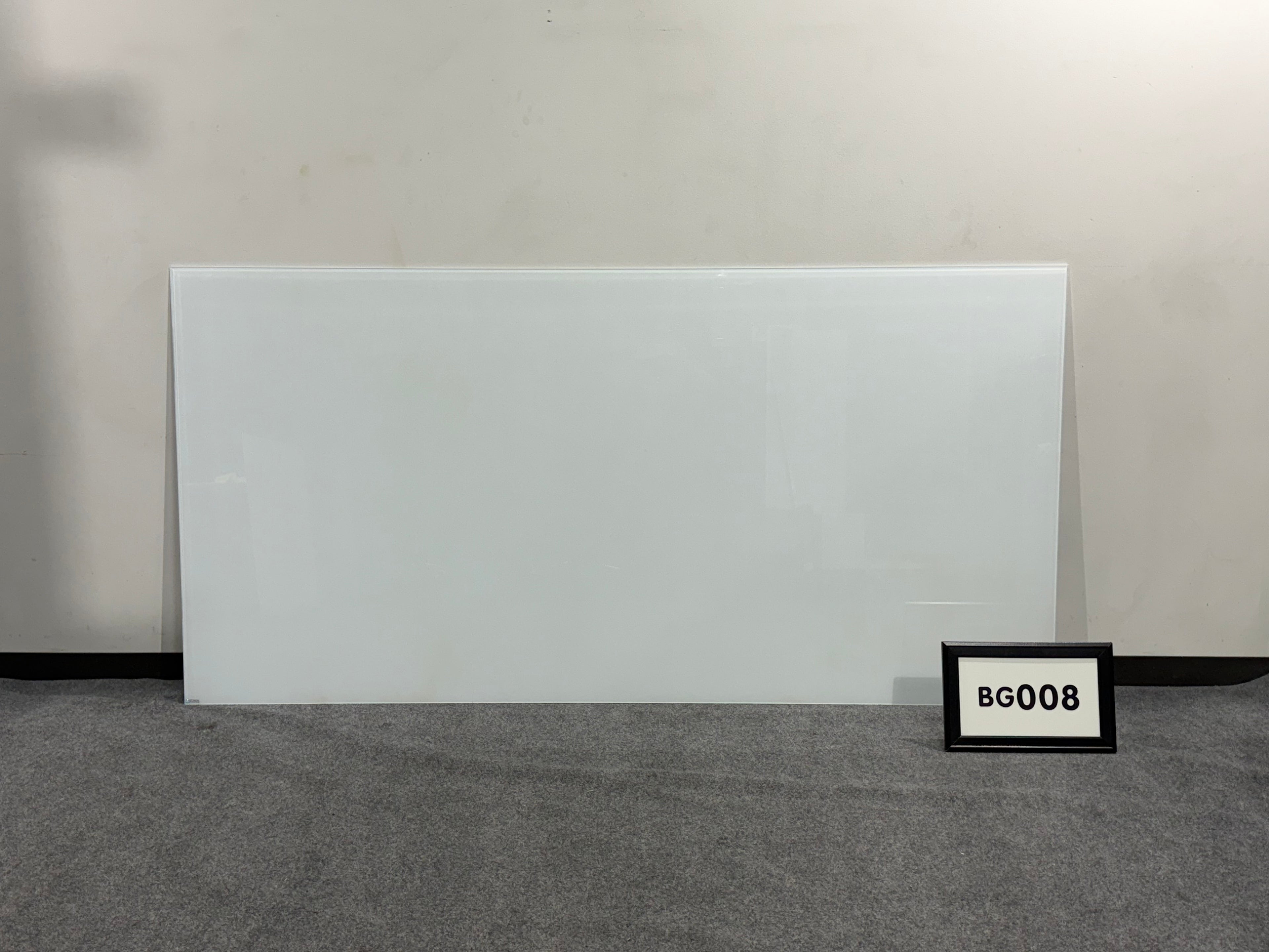 Clarus 8 x 4 Magnetic glass board