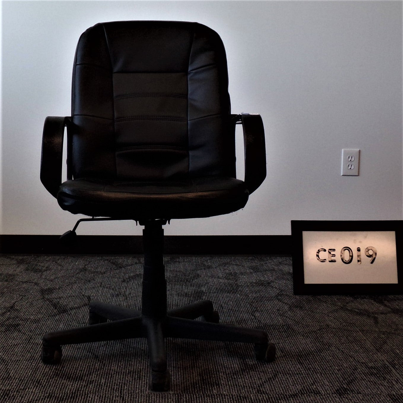 Black vinyl Executive Chair