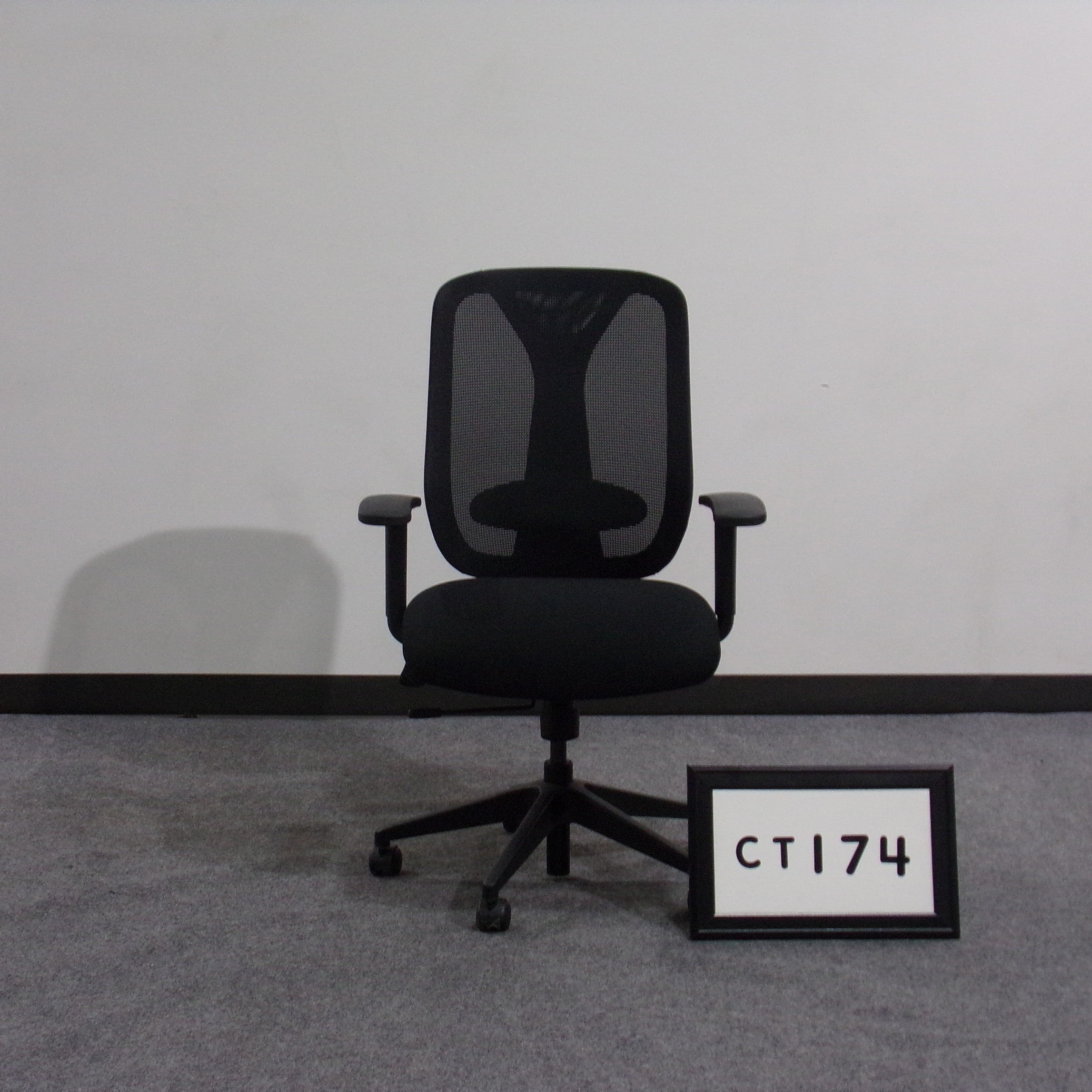 Trendway task chair Seat slider Adjustable arms Tilt lock Height adjustable Black mesh back