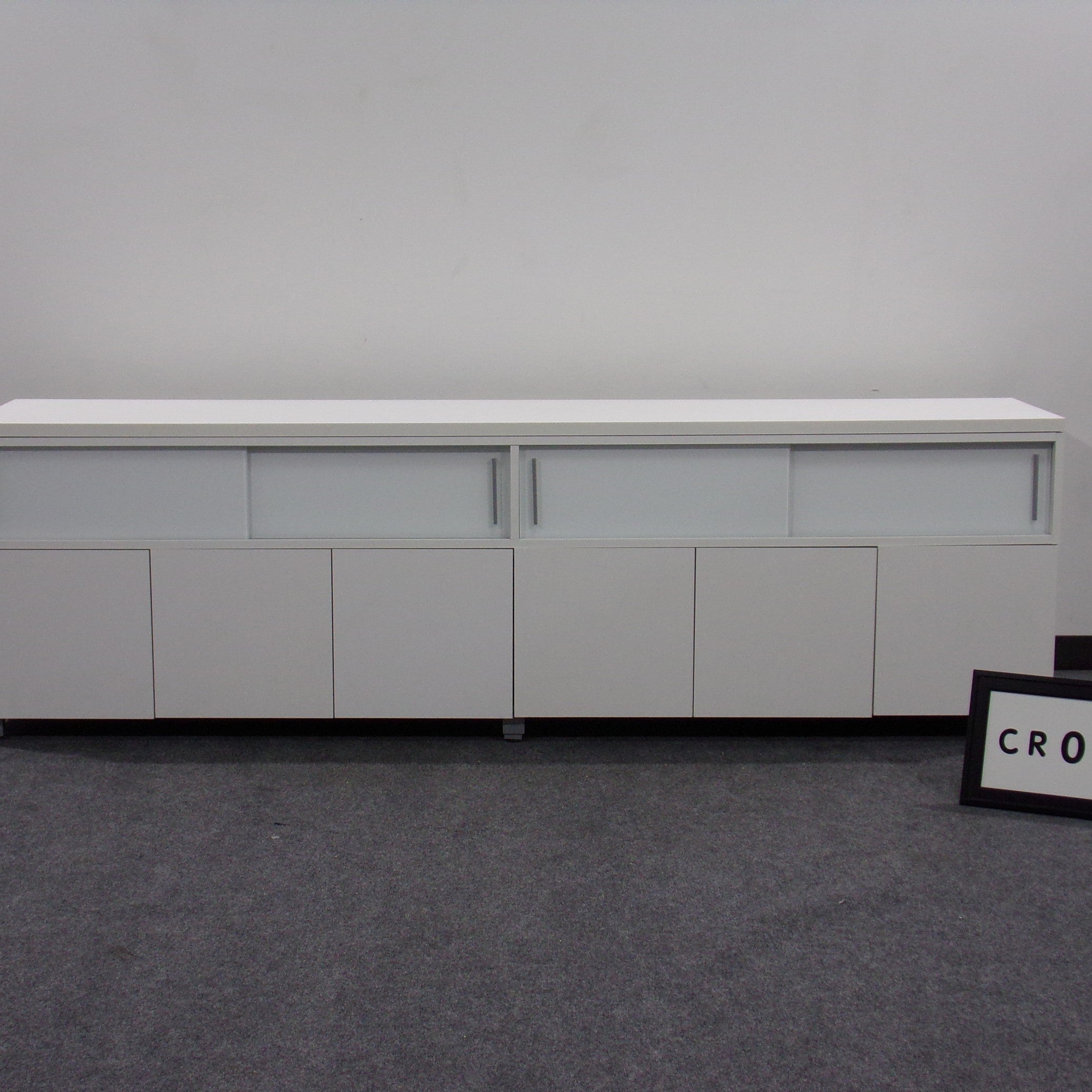 Haworth White Laminate Credenza 4 frosted glass sliding doors 6 laminate storage drawers 96x29X20