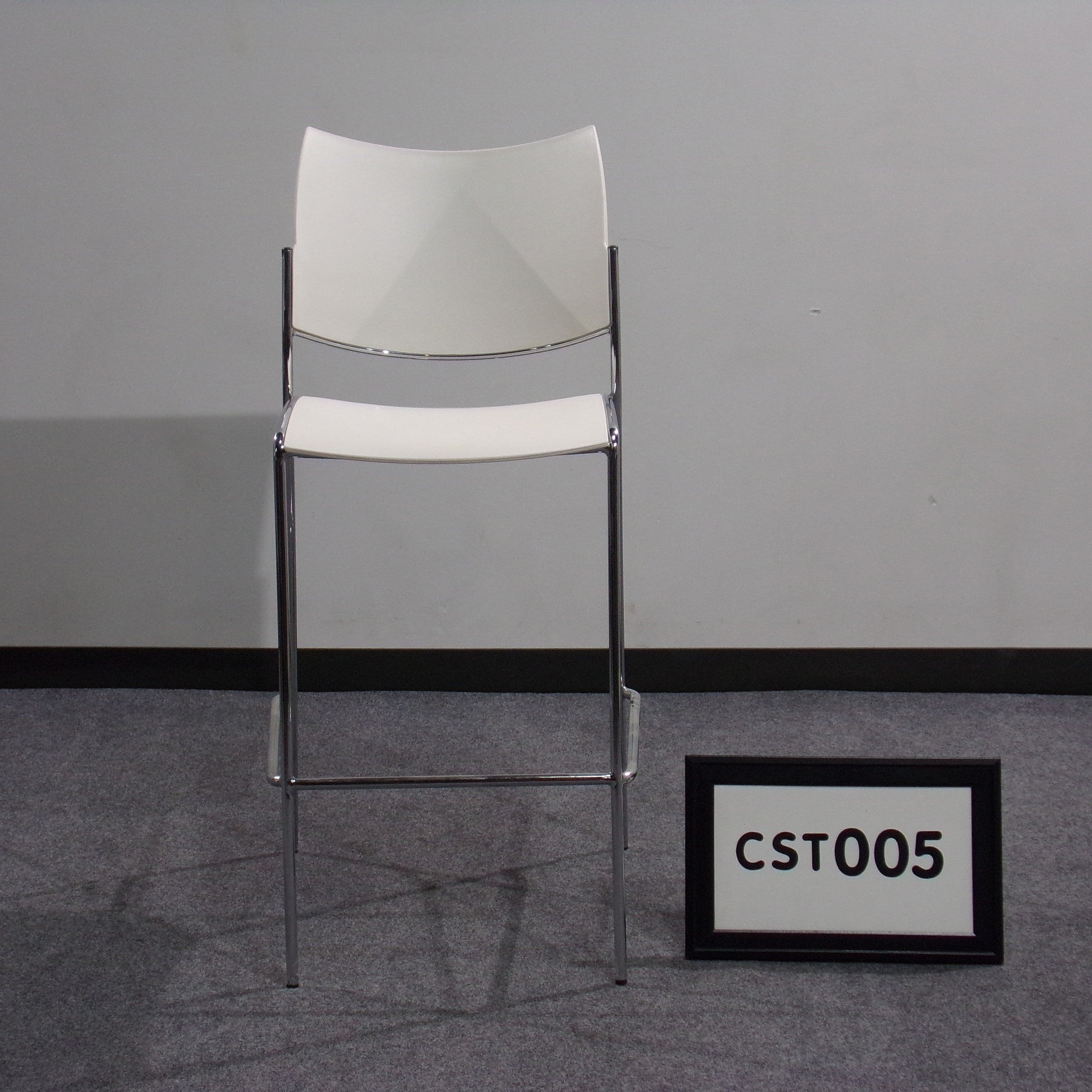 Mayline white Esclade stool (NEW)