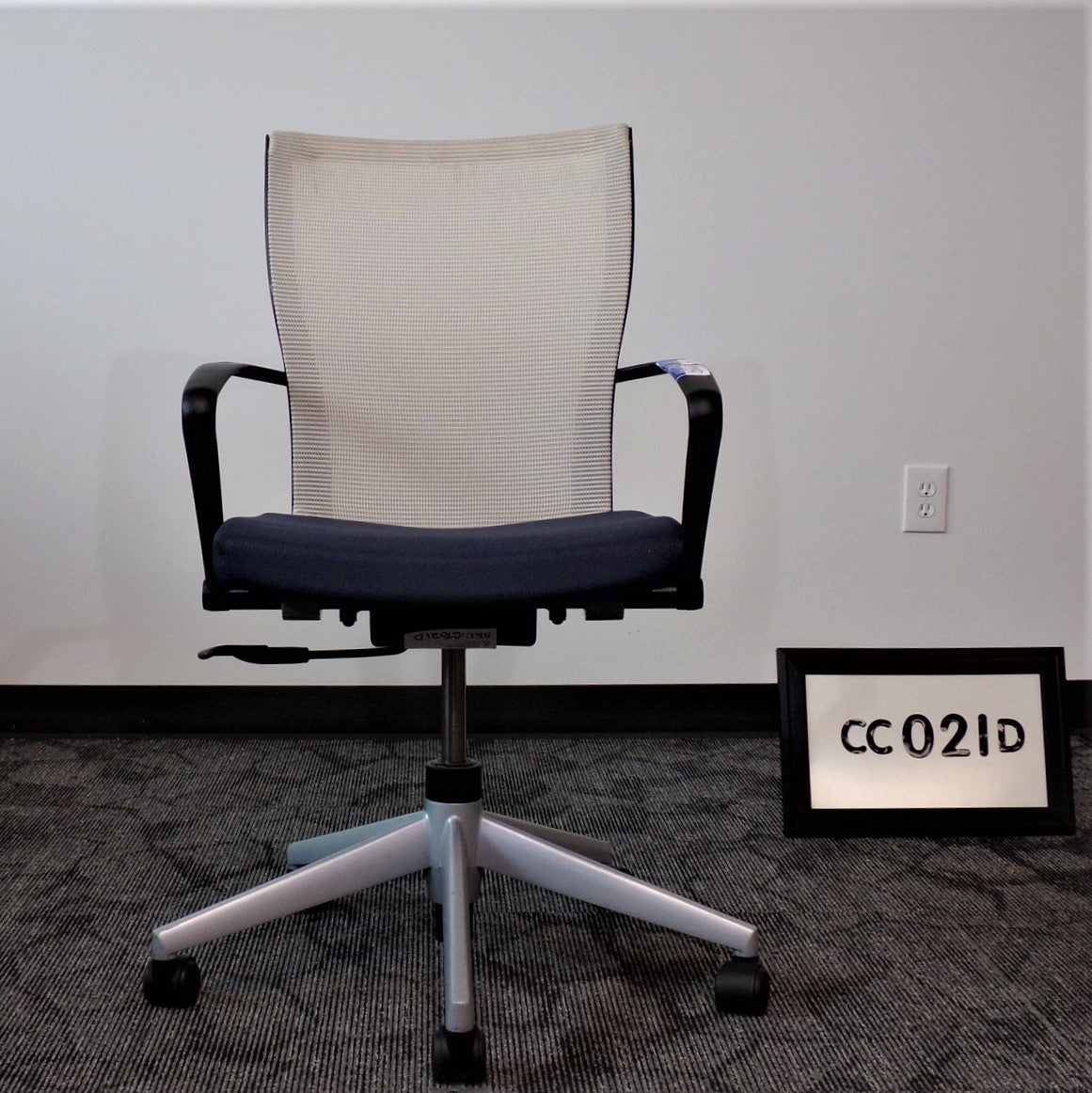 Haworth X99 Conference Chair - Blue Fabric Seat, White Mesh Back