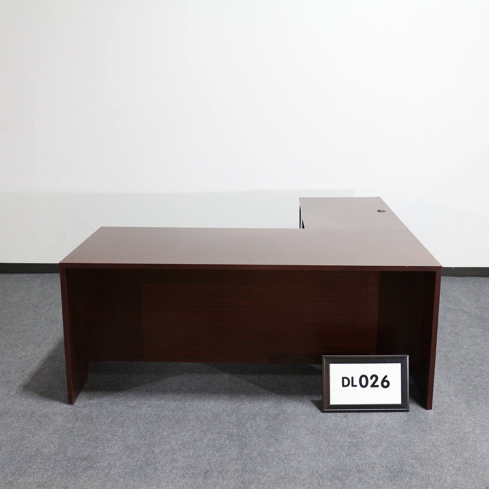 HON L-Shape Desk Straight front radius edge Mahogany Laminate (Left Hand). Desk-72" x 36" / Return w