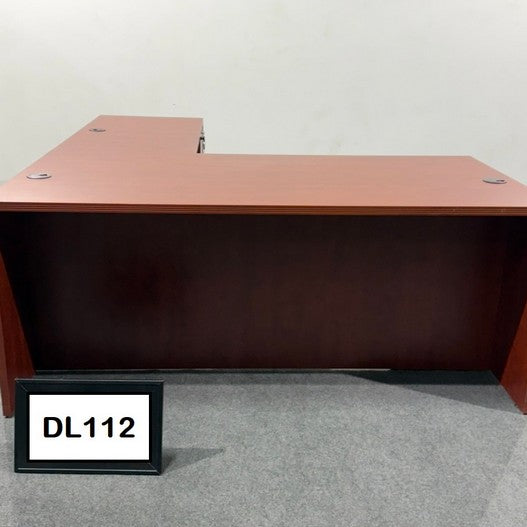 L shaped desk Cherry Right return no peds 72" x 78"