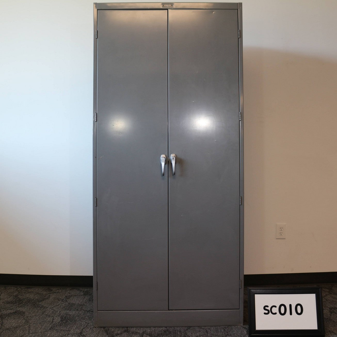 TENNSCO Storage Cabinet Gray w/ 3 shelves 36" x 78" x 24"