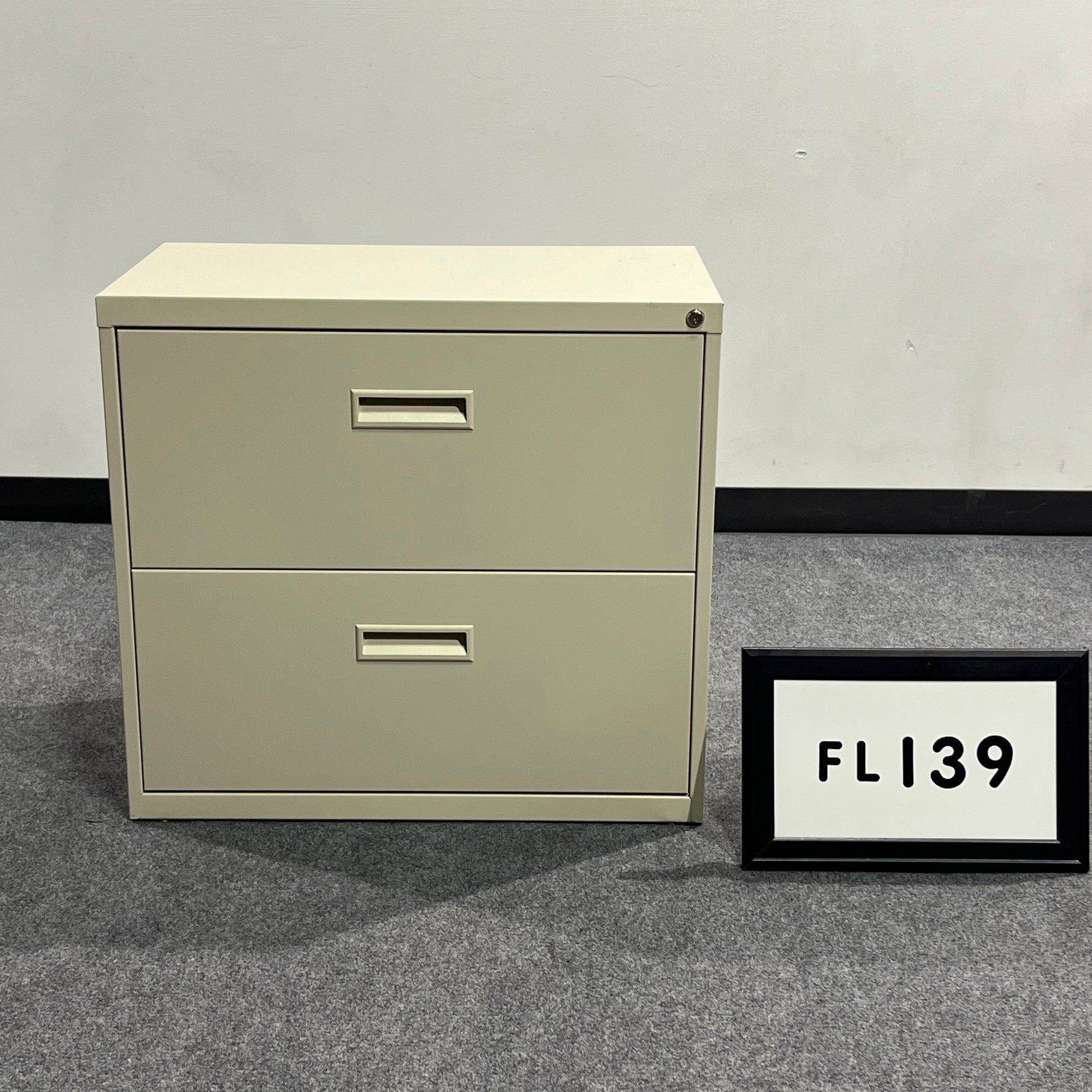Lateral File Beige metal/ 2 drawers 30" x 28" x 18"