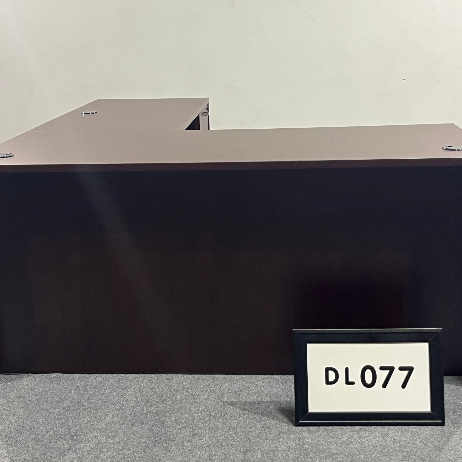 L-Shape Desk Mahogany Laminate (Right Hand).         Desk w/BF-66" x 30" / Return w/BF-48" x 24"