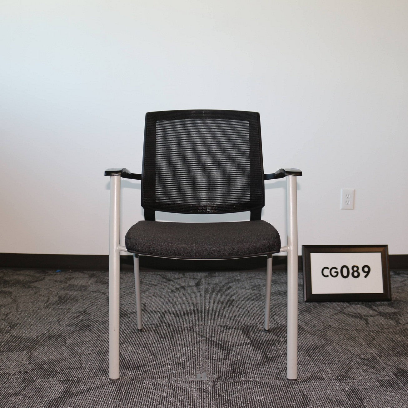 Friant/Axiom guest chair black fabric seat with black mesh back