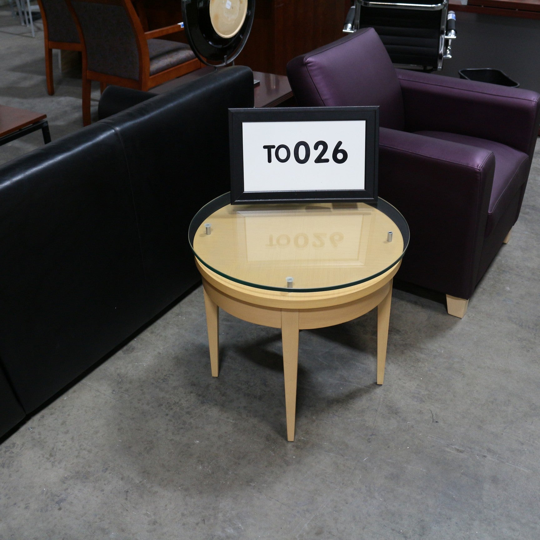 Maple laminate End Table with glass top. 24" round 22" H