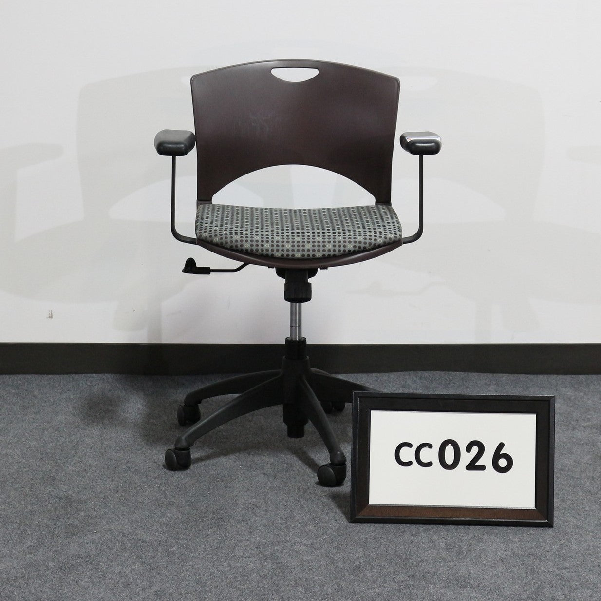 SitOnIt Training room chairs nesting with padded seat