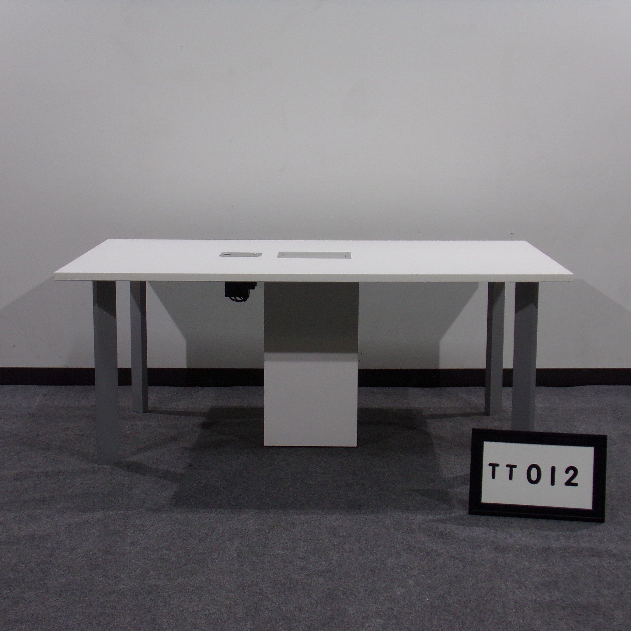Haworth white laminate training table with double power module and VGA-HDMI interface. Grey metal le