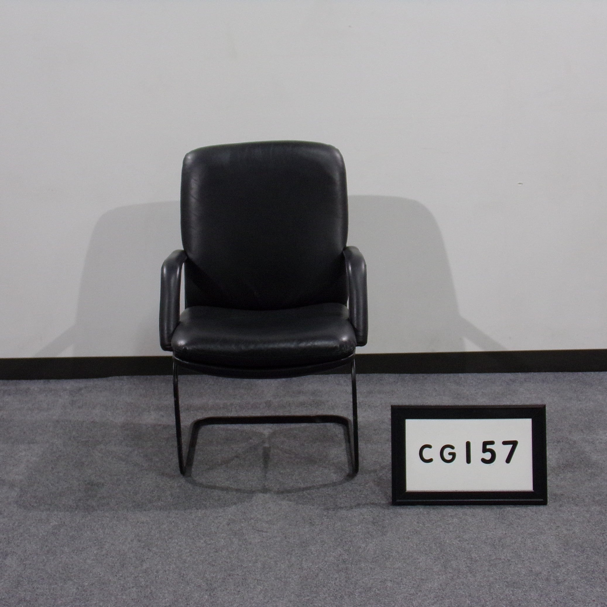 Guest chair black leather