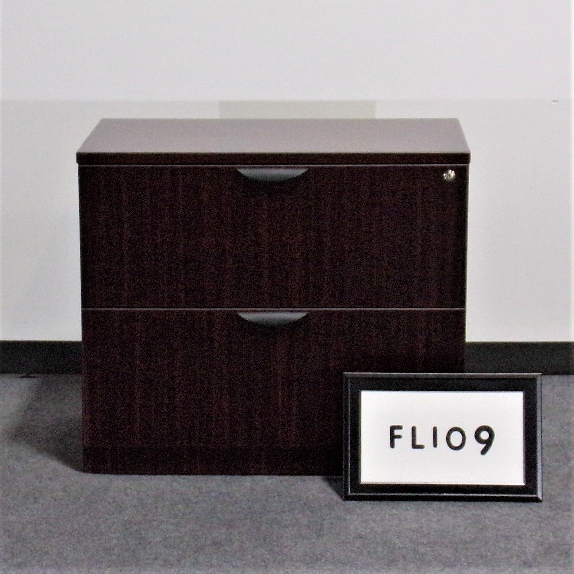 Lateral File Mahogany/ 2 drawers  34" x 29" x 23"
