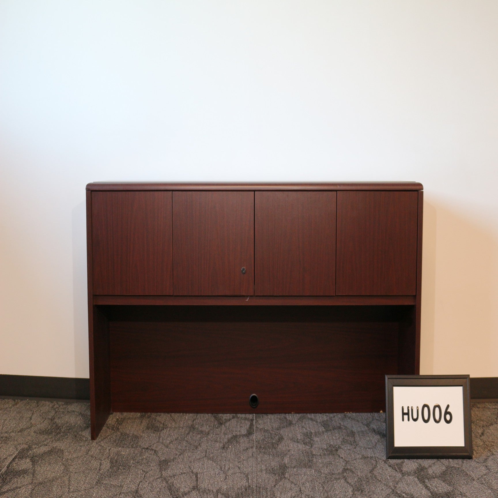 National Arrowood Hutch Mahogany laminate. 79"L x 36"H X x 15"D (Need work)