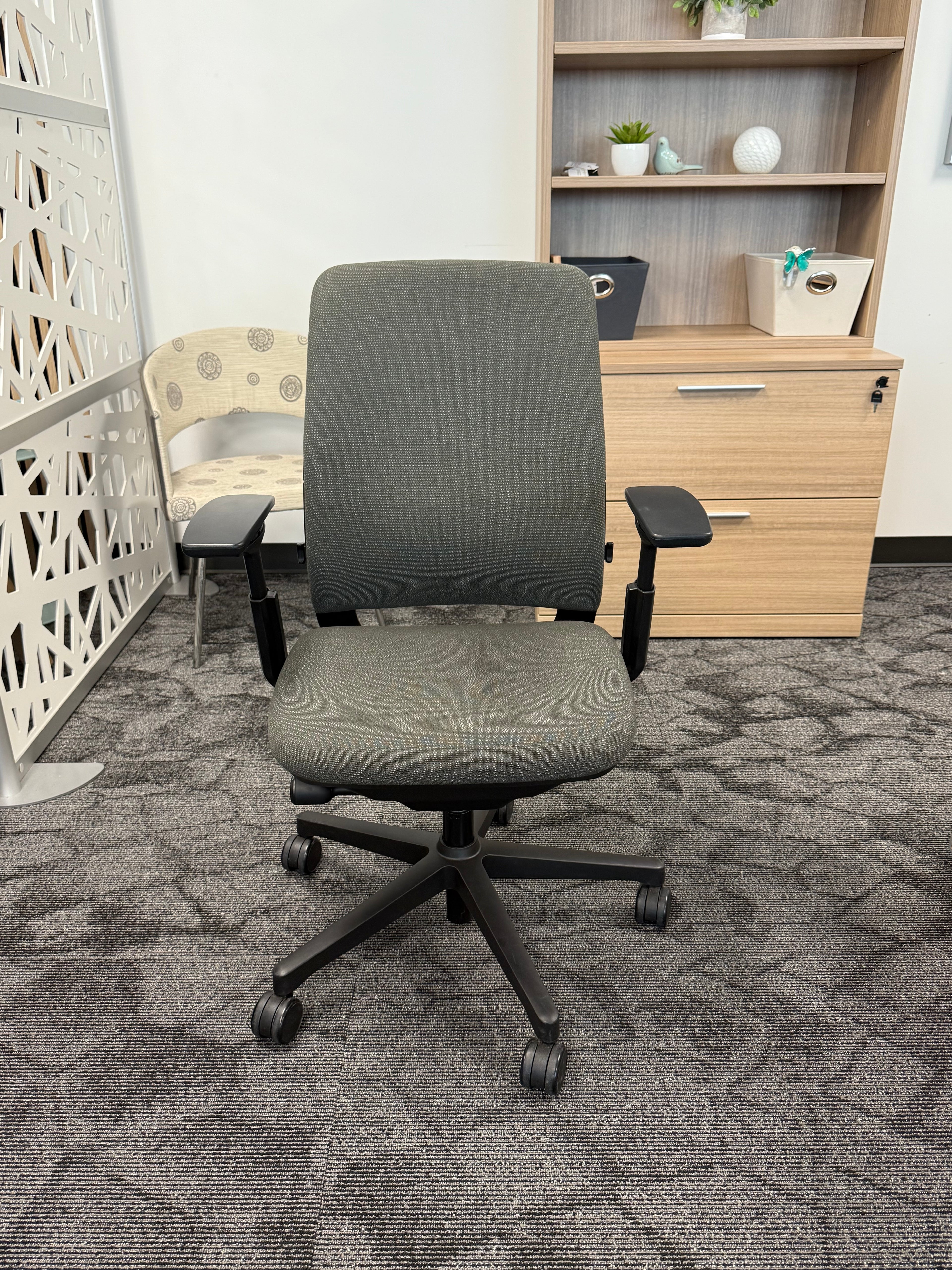 Steelcase Amia chairs fully adjustable with seat slider and rotating arms