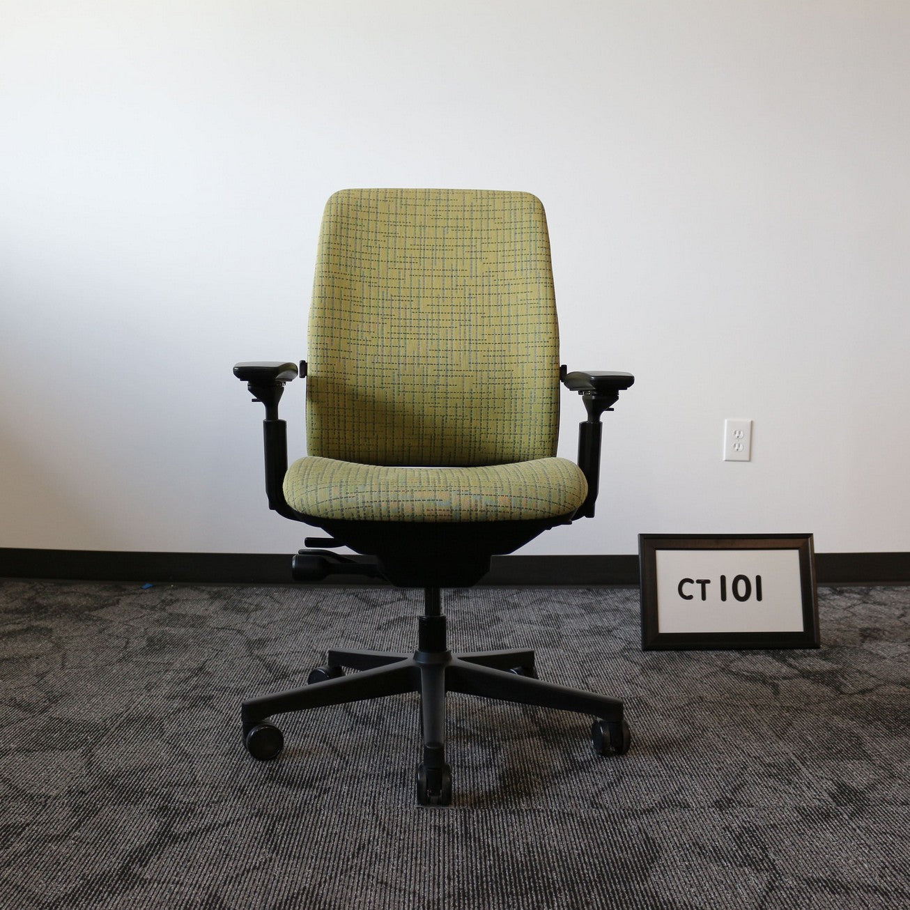 Steelcase Amia task chair in upgraded green fabric w/ seat slider, back &front tilt, lumbar support