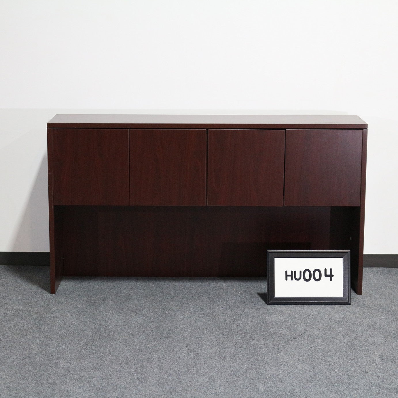 Hutch Mahagony laminate with 4 doors. 65" x 15" x 36"