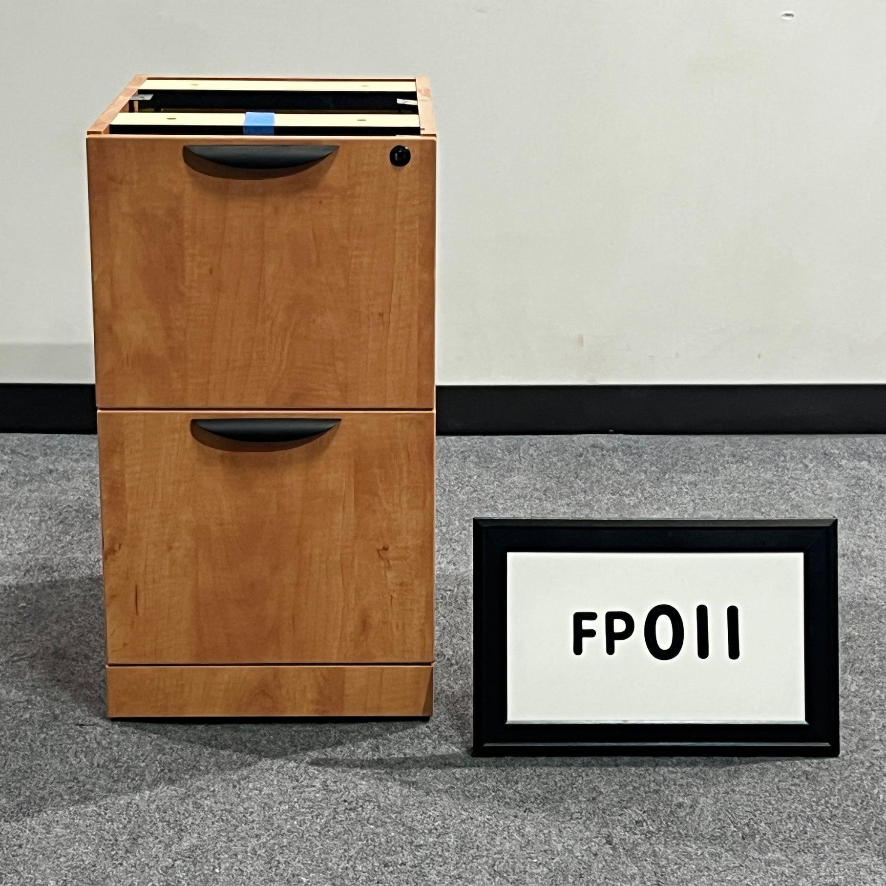 FF Ped Honey Laminate/ Open on Top/ with Black Handles 16" x 28" x 22"
