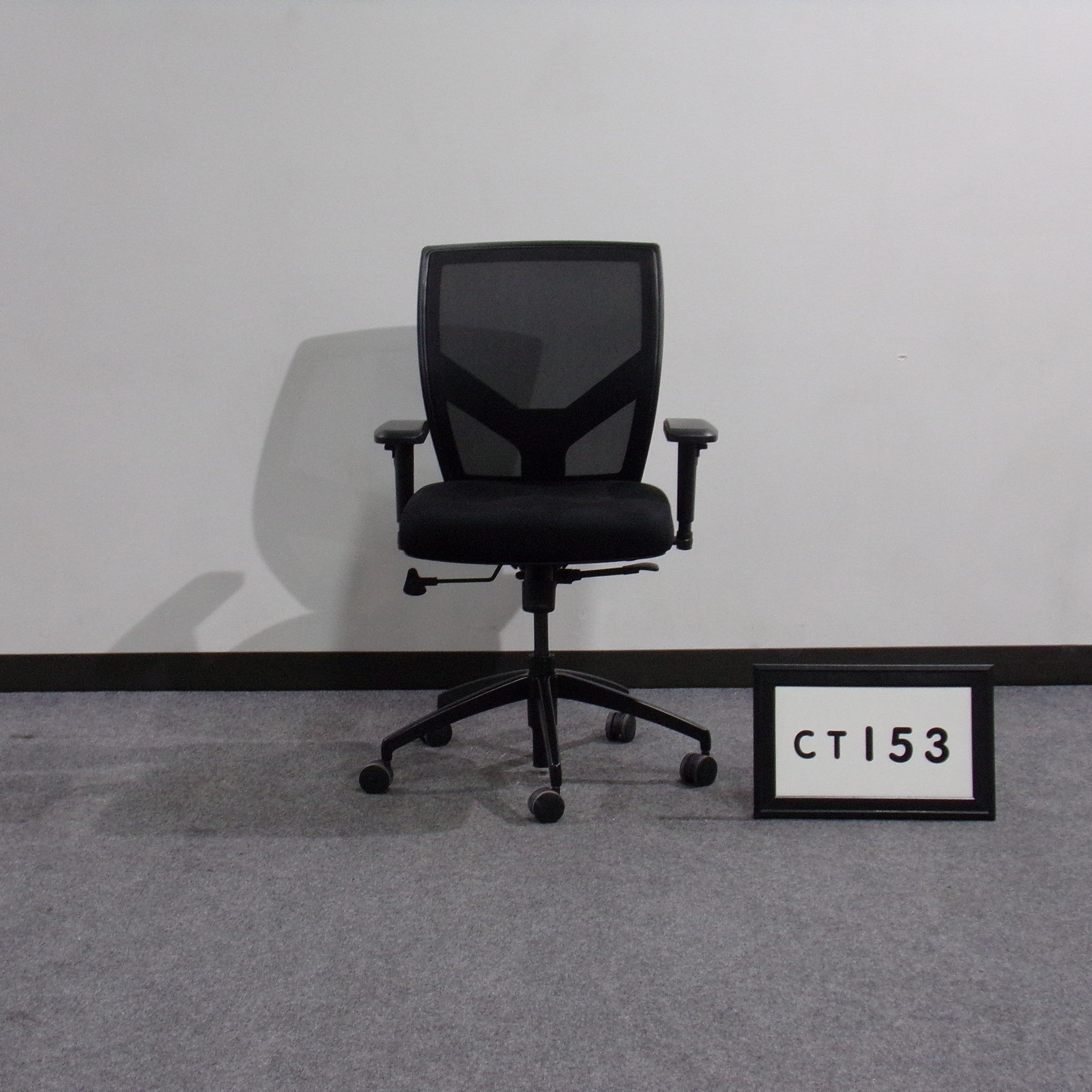 Task chair Mesh back. Mid Back Fabric seat Adjustable arms Height adjustable Tilt lock