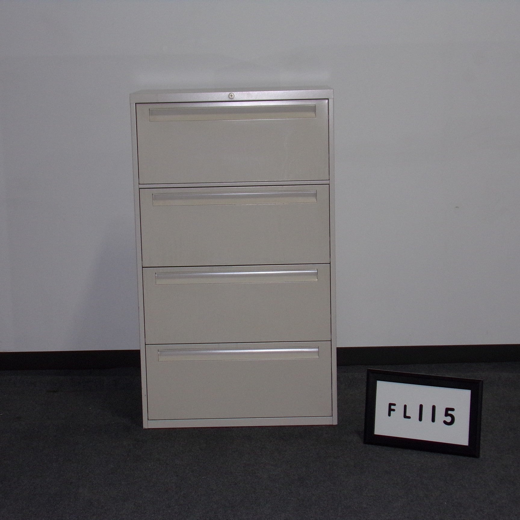 STEELCASE Lateral File Beige metal/ 4 drawers 30" x 52" x 18"
